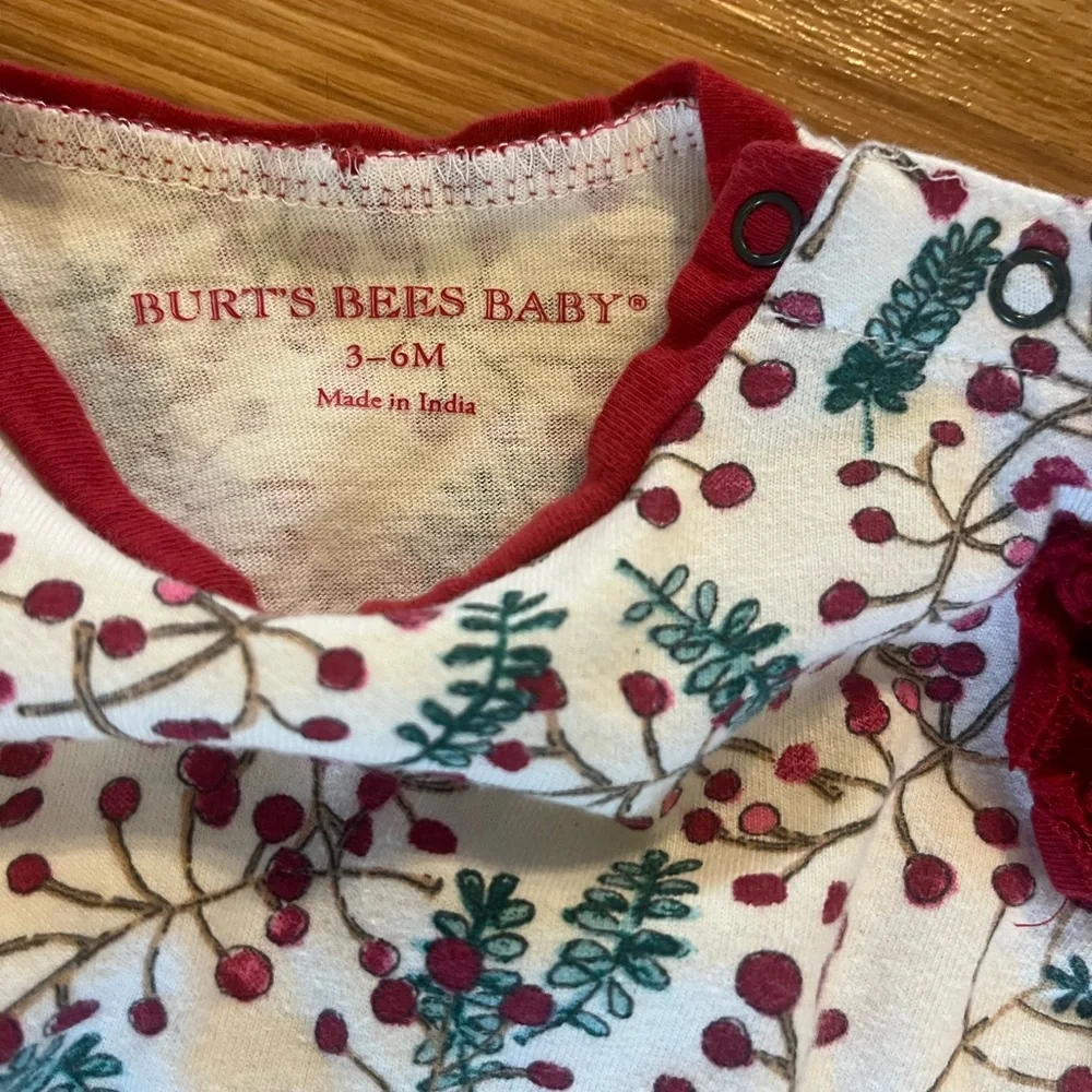 Burt’s Bees Sleepers Size 3-6 months‎